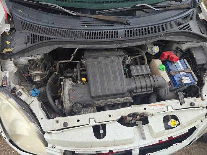Używane Panel przedni Suzuki Swift (ZA/ZC/ZD1/2/3/9) 1.3 VVT 16V Cena € 40,00 Procedura marży oferowane przez Boekholt autodemontage B.V
