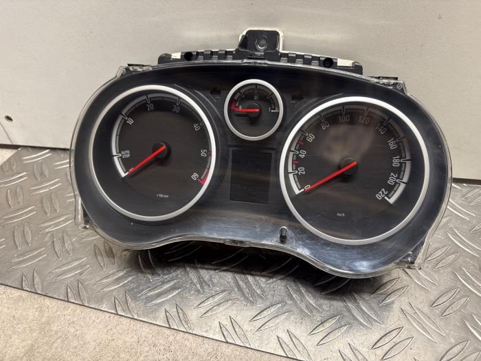 Ignition lock + computer from a Opel Corsa D 1.3 CDTi 16V ecoFLEX 2013