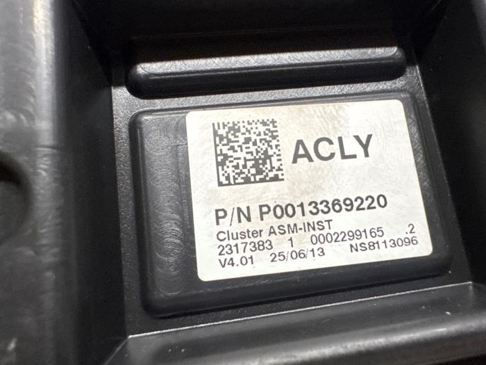 Ignition lock + computer from a Opel Corsa D 1.3 CDTi 16V ecoFLEX 2013