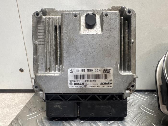Ignition lock + computer from a Opel Corsa D 1.3 CDTi 16V ecoFLEX 2013