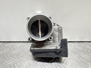 Drosselklappengehäuse van een Volkswagen Passat Variant (3C5) 2.0 TFSI/TSI 16V 2007