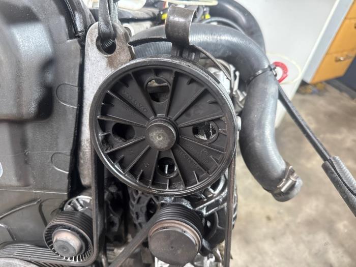 Usagé Pompe direction assistée Volvo S60 I (RS/HV) 2.0 T 20V Prix € 87,12 Prix TTC proposé par Boekholt autodemontage B.V
