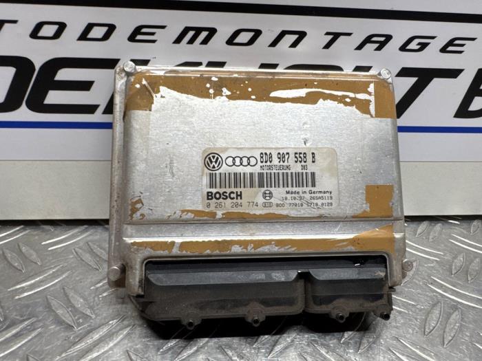 Engine management computer from a Audi A4 Avant (B5) 1.8 20V 1999