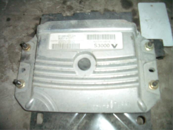 Engine management computer from a Renault Grand Scénic II (JM) 2.0 16V 2006