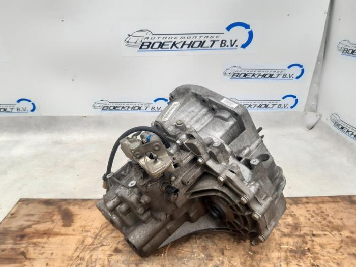 Gearbox from a Renault Grand Scénic II (JM) 2.0 16V 2006