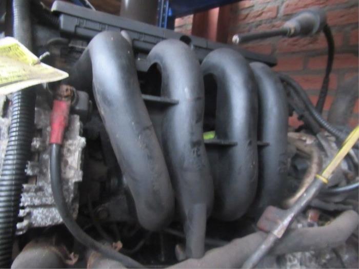 Gebrauchte Ansaugbrugge Ford Fiesta 4 1.25 16V Preis € 25,00 Margenregelung angeboten von Boekholt autodemontage B.V