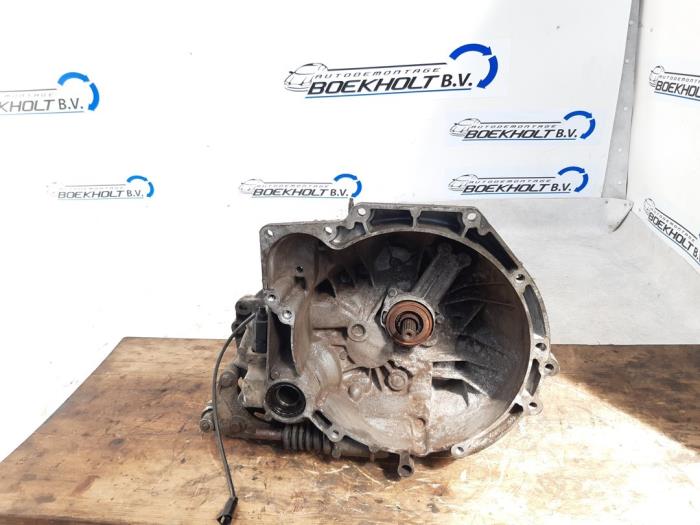 Gearbox from a Ford Fiesta 4 1.3i 1998