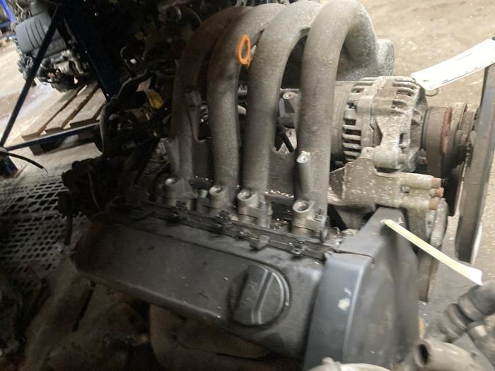 Engine from a Audi A4 (B5) 1.6 1995