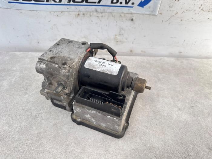 Begagnade ABS-pump Opel Vectra B (36) 2.0 Di 16V Pris € 45,00 Marginaltabell erbjuds av Boekholt autodemontage B.V