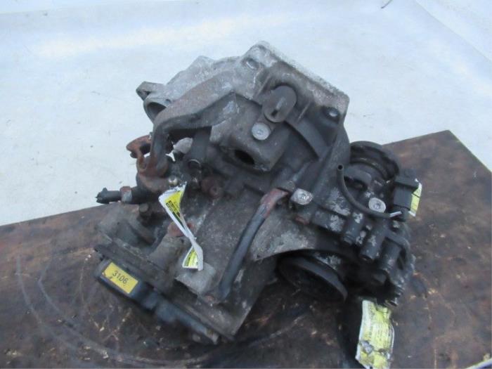 Gearbox from a Volkswagen Golf IV (1J1) 1.9 TDI 1999