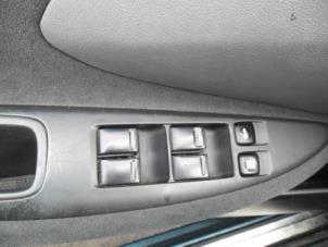 Used Electric window switch Nissan Primera Wagon (W12) 2.2 dCi 16V Price on request offered by Boekholt autodemontage B.V