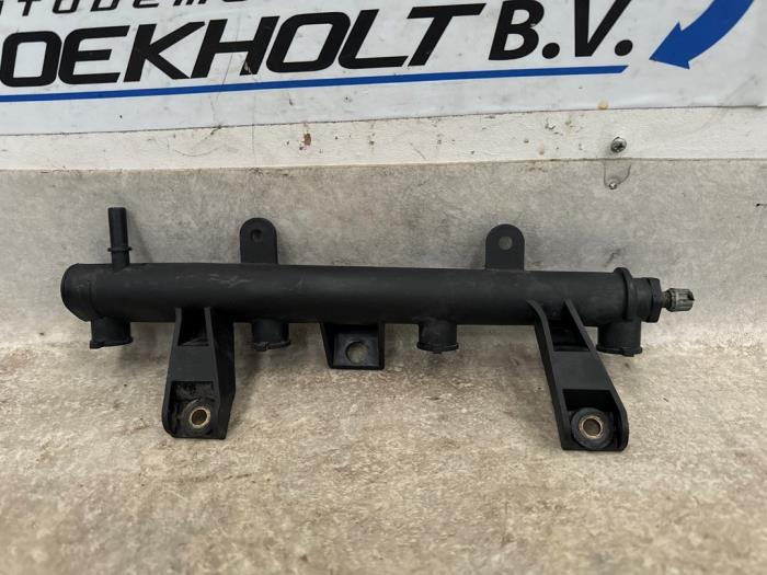 Usagé Système d'injection Peugeot 206 (2A/C/H/J/S) 1.4 XR,XS,XT,Gentry Prix € 25,00 Règlement à la marge proposé par Boekholt autodemontage B.V