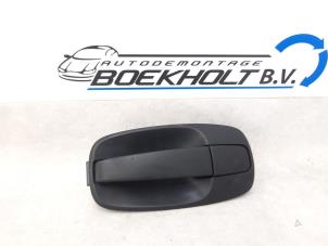 Gebrauchte Schiebetürgriff rechts Opel Vivaro 2.0 CDTI Preis € 30,00 Margenregelung angeboten von Boekholt autodemontage B.V