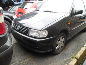 Used Headlight, left Volkswagen Polo III (6N1) 1.4i 60 Price on request offered by Boekholt autodemontage B.V