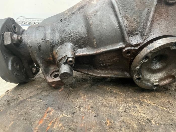 Rear differential from a Mercedes-Benz CLK (W208) 2.0 200 16V 1997