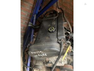 Motor van een Ford Fiesta 4 1.3i 1997