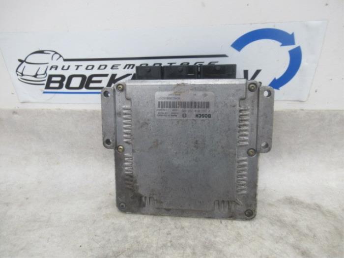 Used Engine management computer Renault Laguna II Grandtour (KG) 1.9 dCi 120 Price € 39,00 Margin scheme offered by Boekholt autodemontage B.V