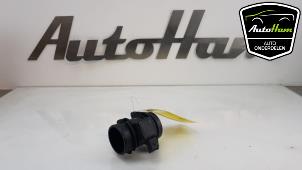 Usados Medidor de flujo de aire Peugeot 107 1.4 HDI Precio € 25,00 Norma de margen ofrecido por AutoHam
