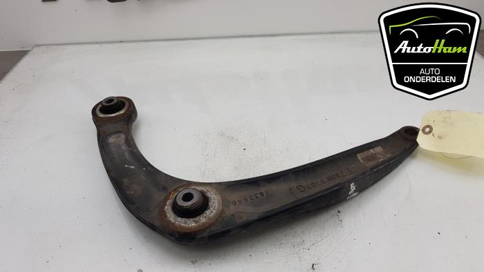 Front wishbone, right from a Citroën DS4 (NX) 1.6 16V THP 160 2013