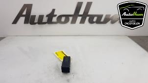 Used Glow plug relay Citroen C4 Berline (NC) 1.6 e-HDI Price € 15,00 Margin scheme offered by AutoHam