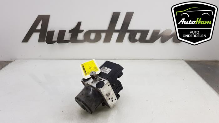 Used ABS pump Peugeot 807 2.0 16V Price € 40,00 Margin scheme offered by AutoHam