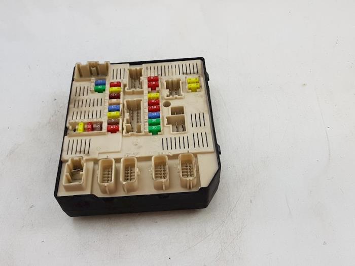 Usagé Renault Megane III Berline (BZ) 1.5 dCi 110 Boîte à fusibles