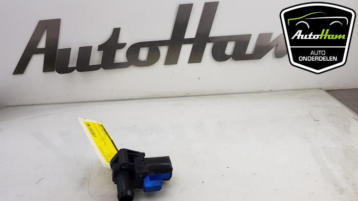 Begagnade Extra vattenpump Ford Fiesta 6 (JA8) 1.6 ST 16V Pris € 15,00 Marginaltabell erbjuds av AutoHam