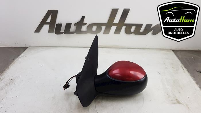 Wing mirror, left from a Peugeot 206 (2A/C/H/J/S) 1.4 HDi 2005