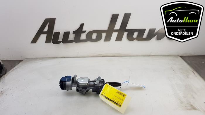 Używane Stacyjka + Kluczyk Ford Focus 3 1.6 Ti-VCT 16V 125 Cena € 30,00 Procedura marży oferowane przez AutoHam