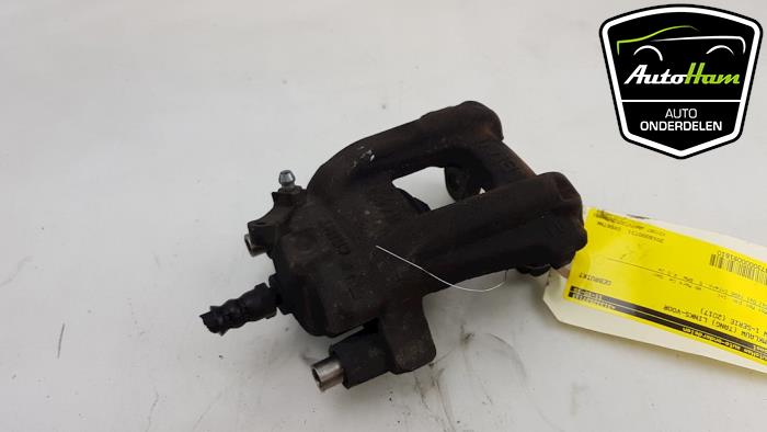 Front brake calliper, left from a BMW 1 serie (F20) 116d 1.5 12V TwinPower 2017