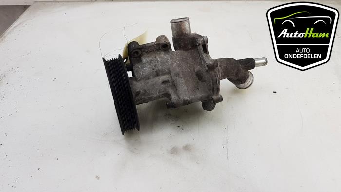 Additional water pump from a MINI Mini Open (R52) 1.6 16V Cooper 2006