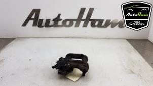 Used Front brake calliper, left BMW 3 serie (F30) 318d 2.0 16V Price € 60,00 Margin scheme offered by AutoHam