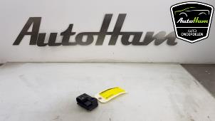 Used Glow plug relay BMW 3 serie (F30) 318d 2.0 16V Price € 20,00 Margin scheme offered by AutoHam