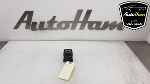 Usados Botón I-Drive BMW 1 serie (F20) 118d 2.0 16V Precio € 45,00 Norma de margen ofrecido por AutoHam