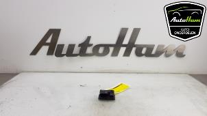 Used Glow plug relay BMW 5 serie Touring (F11) 520d 16V Price € 20,00 Margin scheme offered by AutoHam