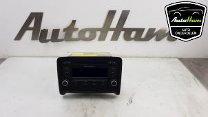 Used Radio Audi TT Roadster (8J9) 2.0 TFSI 16V Price € 125,00 Margin scheme offered by AutoHam