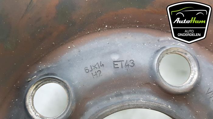 Wheel from a Skoda Fabia (6Y5) 1.4i 16V 2004
