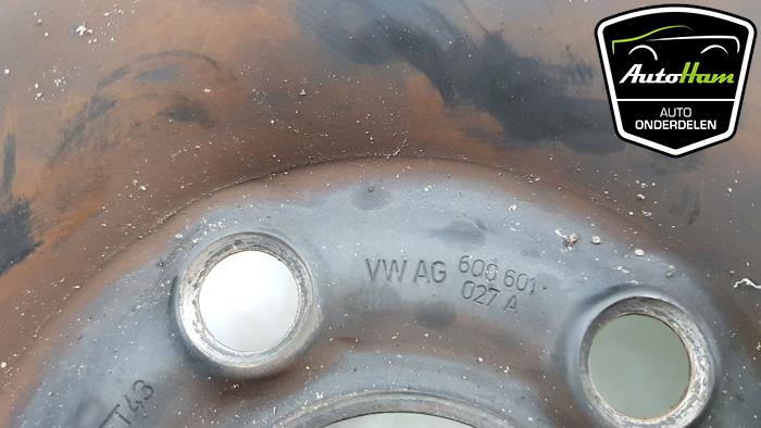 Wheel from a Skoda Fabia (6Y5) 1.4i 16V 2004