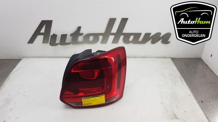 Taillight, right from a Volkswagen Polo V (6R) 1.2 12V 2014