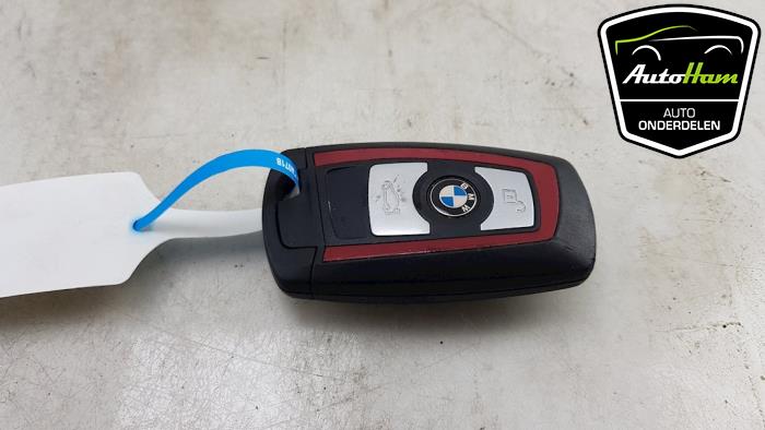 Czujnik aktywnego tempomatu (zdalny) z BMW 1 serie (F20) 116d 1.5 12V TwinPower 2017
