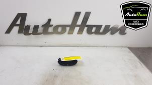 Usagé Bouton de warning Audi TT (8J3) 2.0 TFSI 16V Quattro Prix € 30,00 Règlement à la marge proposé par AutoHam
