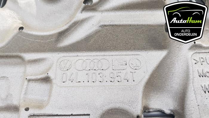 Motor Schutzblech van een Audi Q3 (8UB/8UG) 2.0 TDI 16V 150 2015