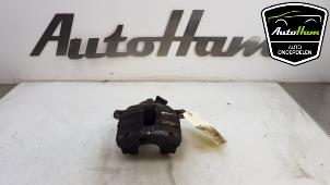 Used Front brake calliper, left Peugeot 308 SW (L4/L9/LC/LJ/LR) 1.6 BlueHDi 115 Price € 50,00 Margin scheme offered by AutoHam