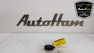 Used Airflow meter Volvo V40 (MV) 2.0 D2 16V Price € 50,00 Margin scheme offered by AutoHam