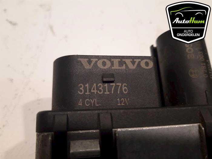 Vorglührelais van een Volvo V40 (MV) 2.0 D2 16V 2015