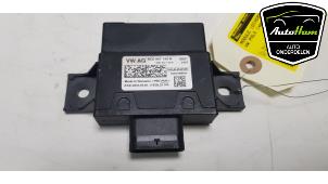 Usados Módulo (varios) Volkswagen Polo VI (AW1) 2.0 GTI Turbo 16V Precio € 40,00 Norma de margen ofrecido por AutoHam