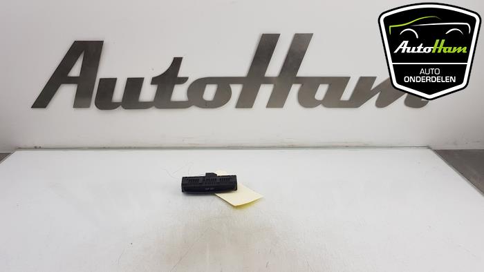 Gebrauchte Schalter Audi A4 (B8) 1.8 TFSI 16V Preis € 10,00 Margenregelung angeboten von AutoHam