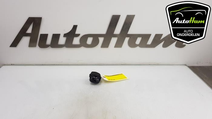 Begagnade Regnsensor Opel Astra J (PC6/PD6/PE6/PF6) 1.6 16V Ecotec Pris € 30,00 Marginaltabell erbjuds av AutoHam