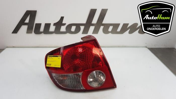 Taillight, left from a Hyundai Getz 1.3i 12V 2003