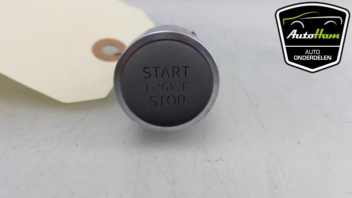 Start/Stopp Schalter van een Audi TT (FV3/FVP) 2.0 TFSI 16V 2016